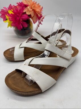 EuroSoft Women’s White Strappy Slingback Sandals